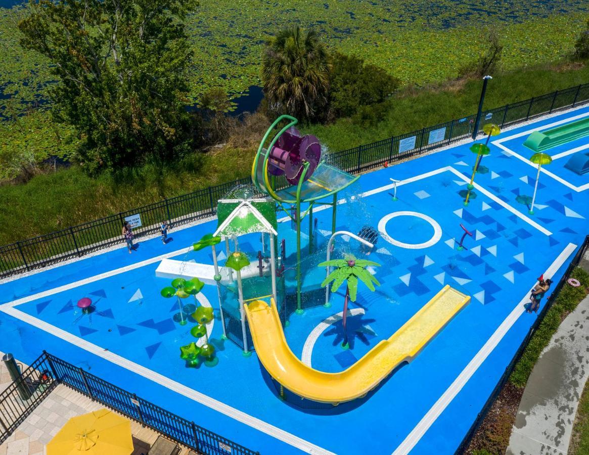 Pool View Just 2 Miles From #205 Orlando