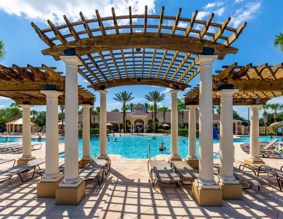 Pool View Just 2 Miles From #205 * Orlando