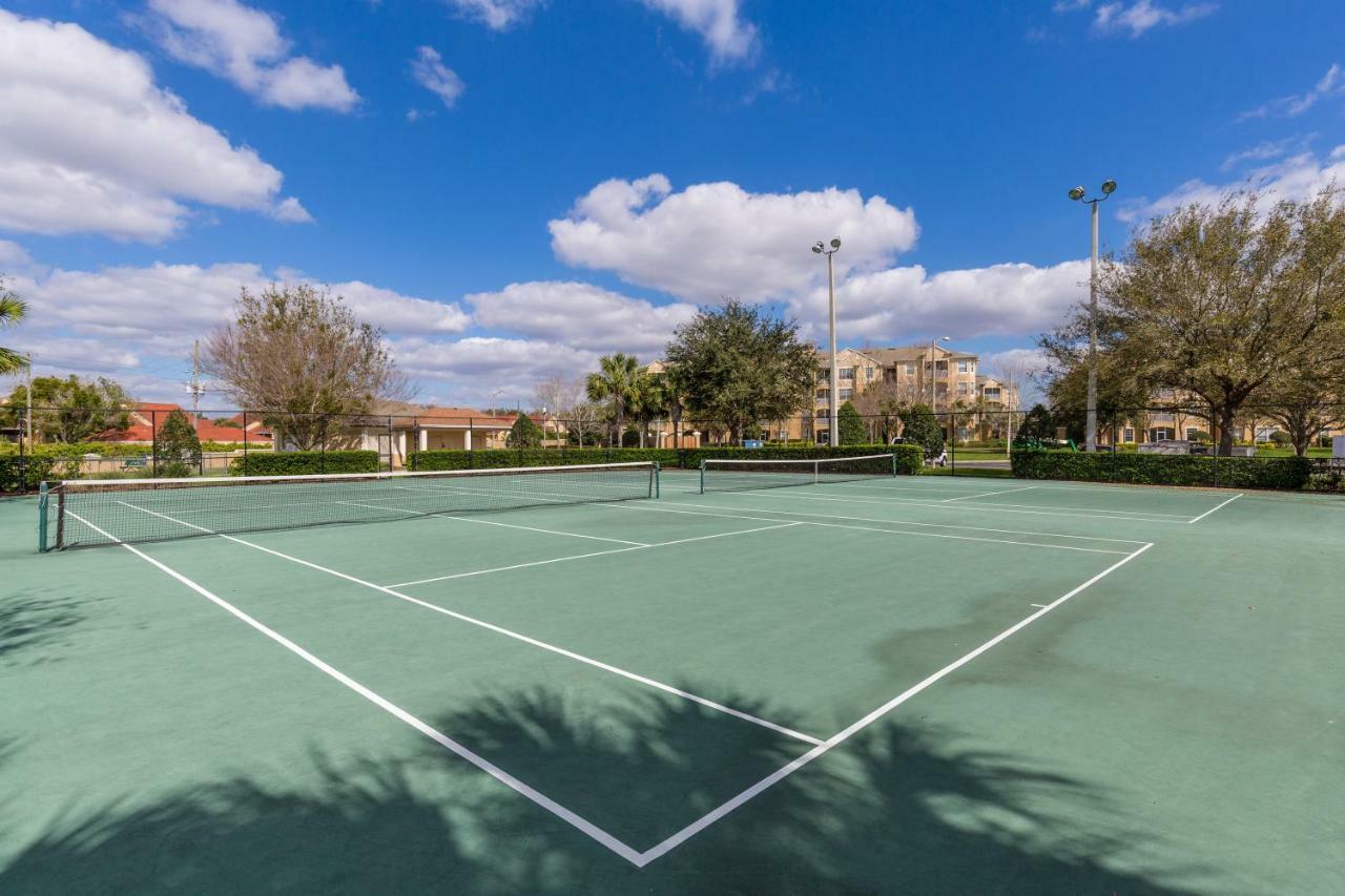 Pool View Just 2 Miles From #205 Appartement